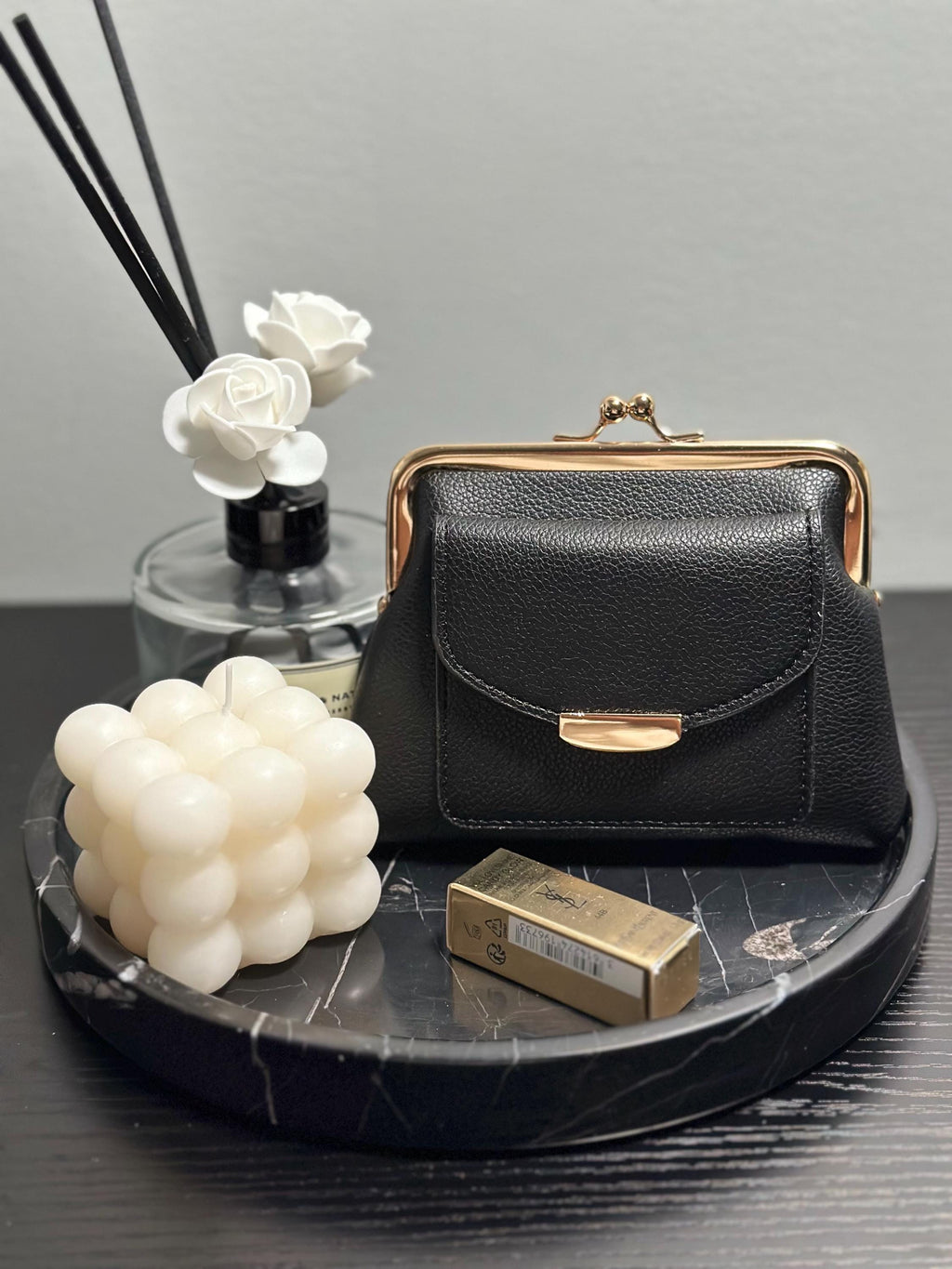 Pebbled Kiss Lock Coin Pouch | Evelyn-Pearl Collection